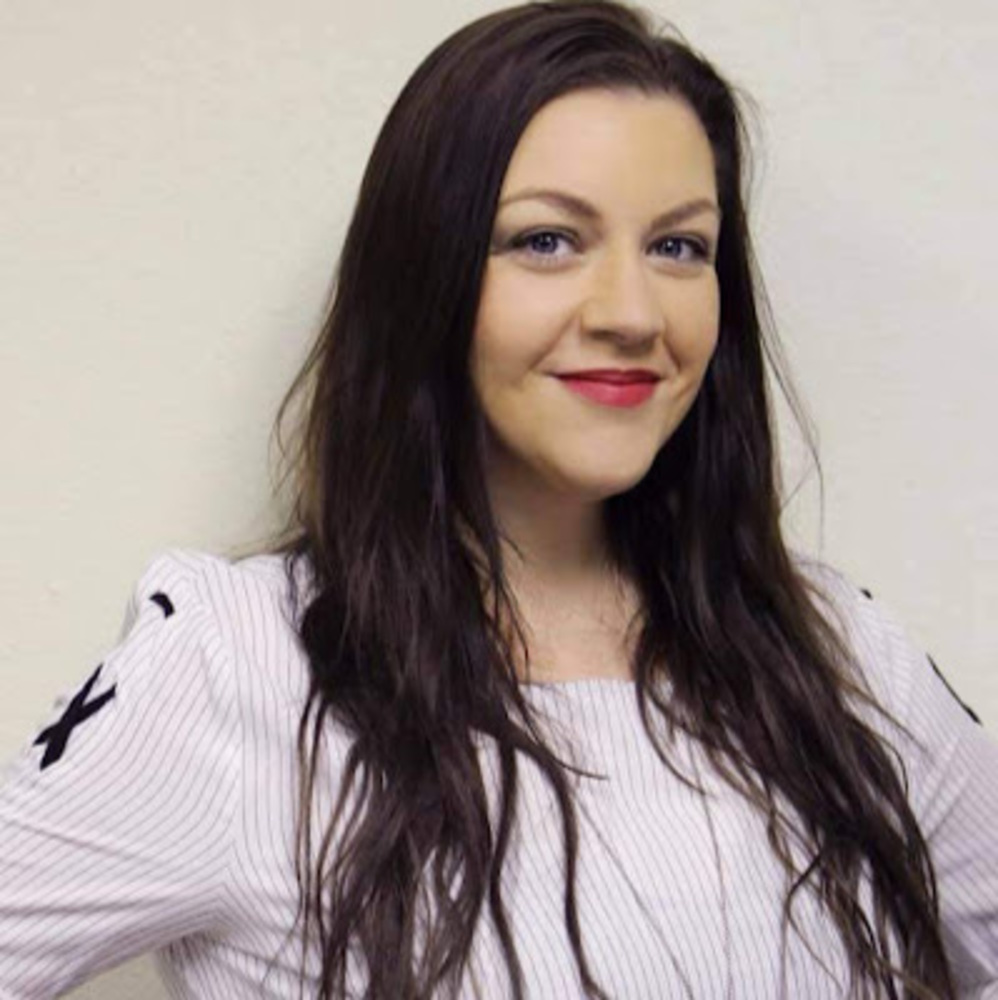 Meet your Posher, Kandi